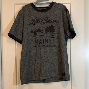 L.L. Bean Black and Gray Graphic Men's T-Shirt